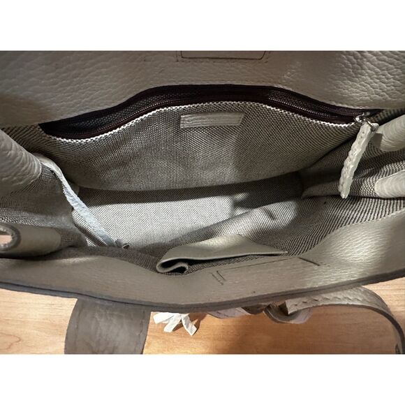 Dooney & Bourke East West Tassel Purse Cream EUC ☘️ - Picture 6 of 8